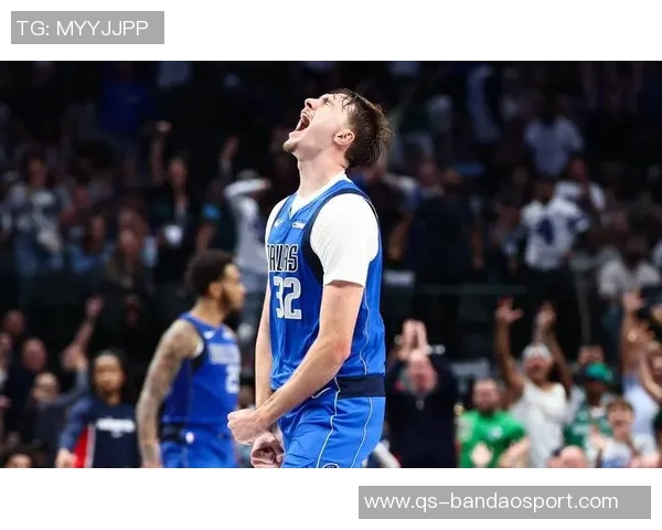 字母哥猛如虎仅用26分钟砍下37分14篮板5助攻展现统治力