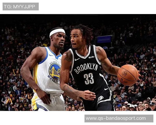 克拉克斯顿虽砍下16分12板8助却难阻球队失利无力回天的悲壮表现